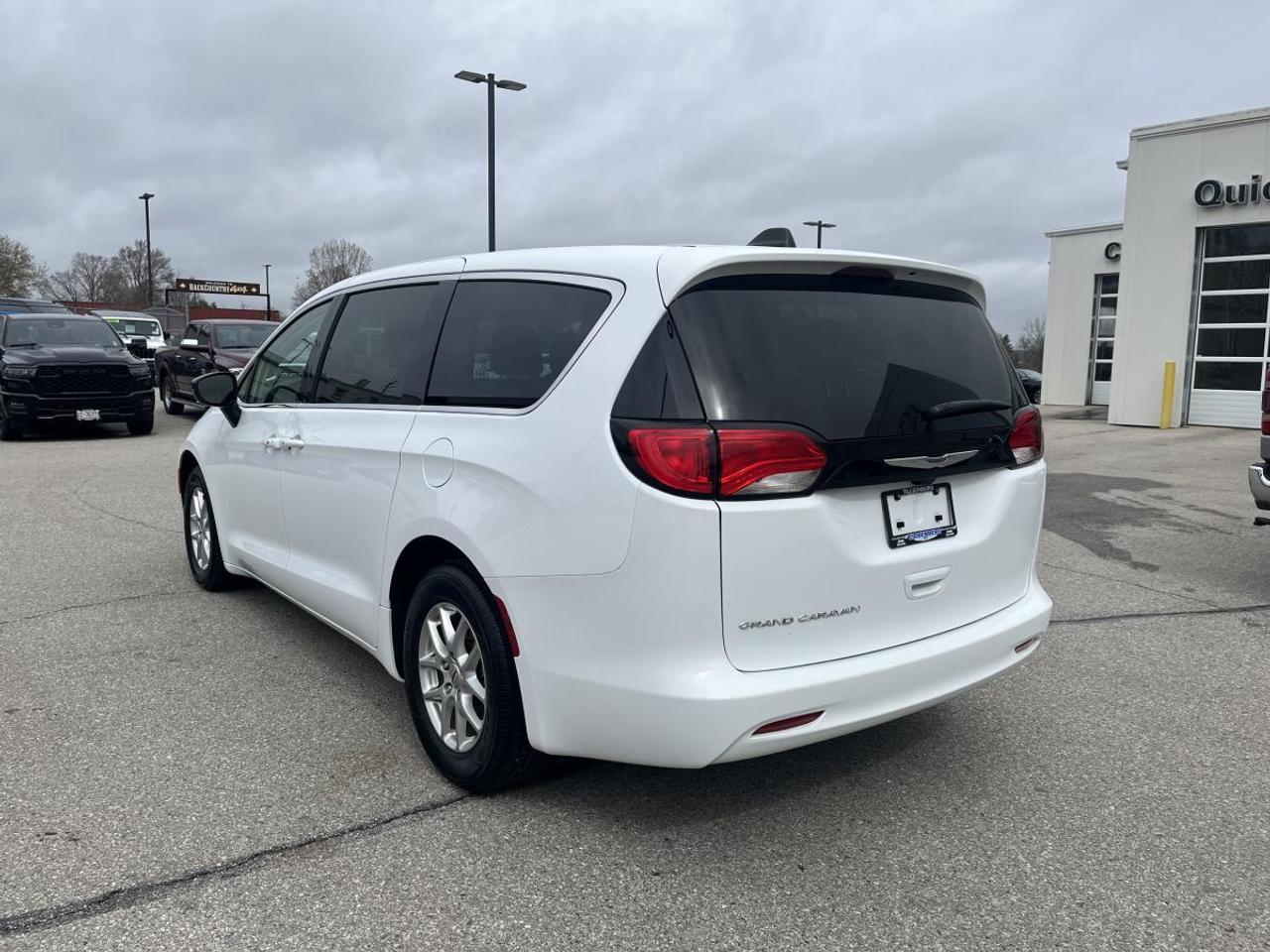 2024 Chrysler Grand Caravan SXT 2WD Photo