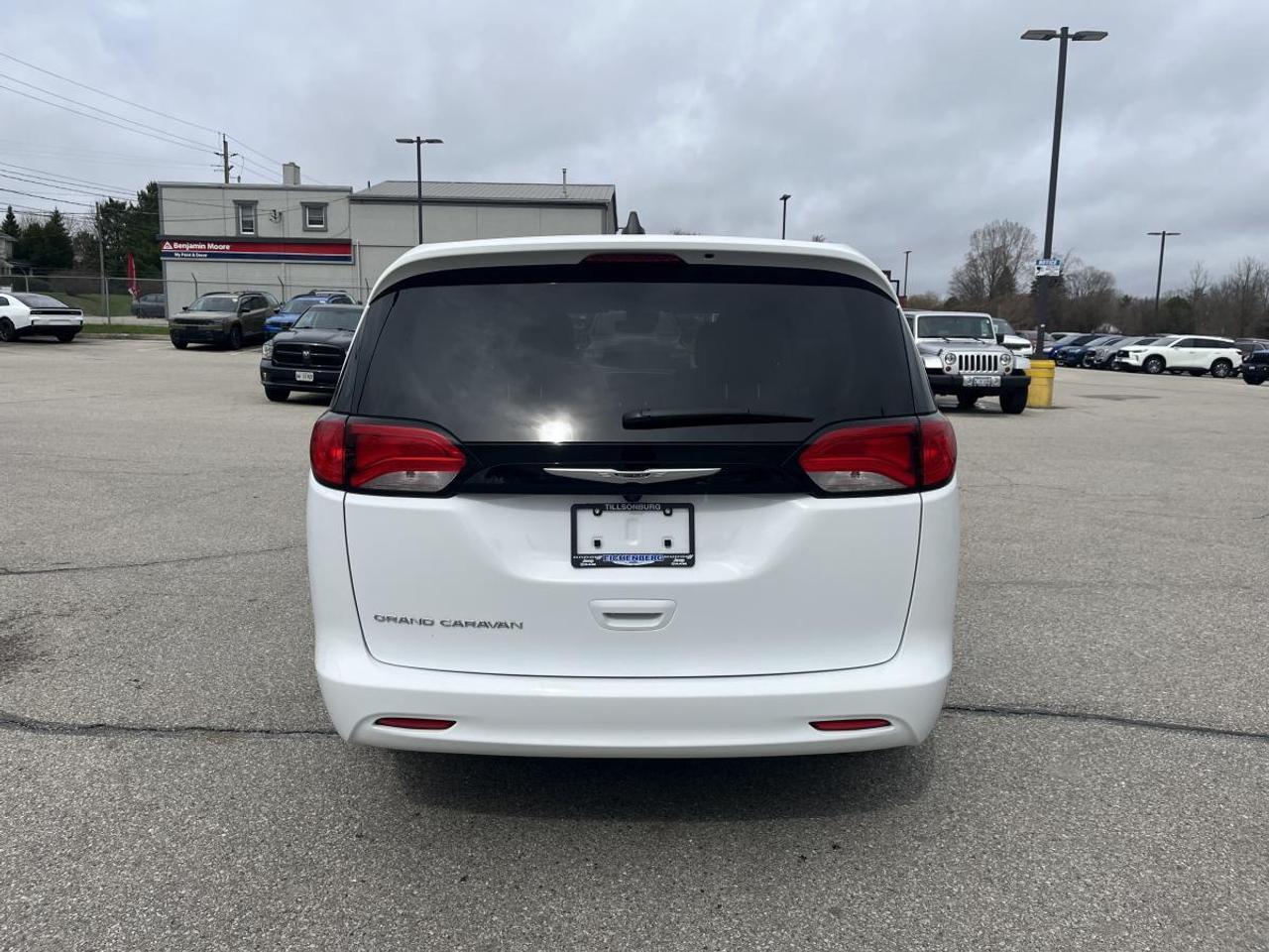 2024 Chrysler Grand Caravan SXT 2WD Photo