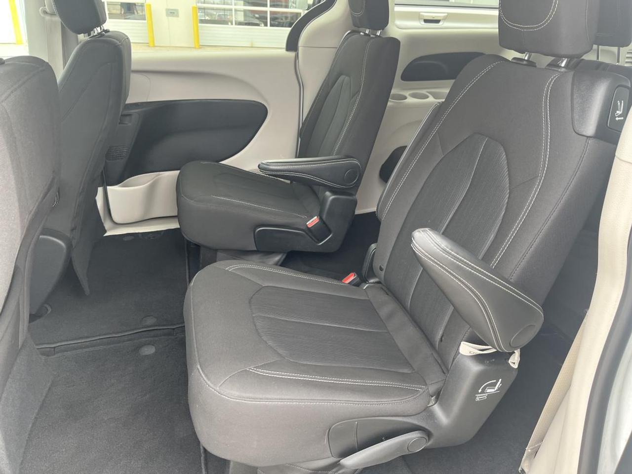 2024 Chrysler Grand Caravan SXT 2WD Photo
