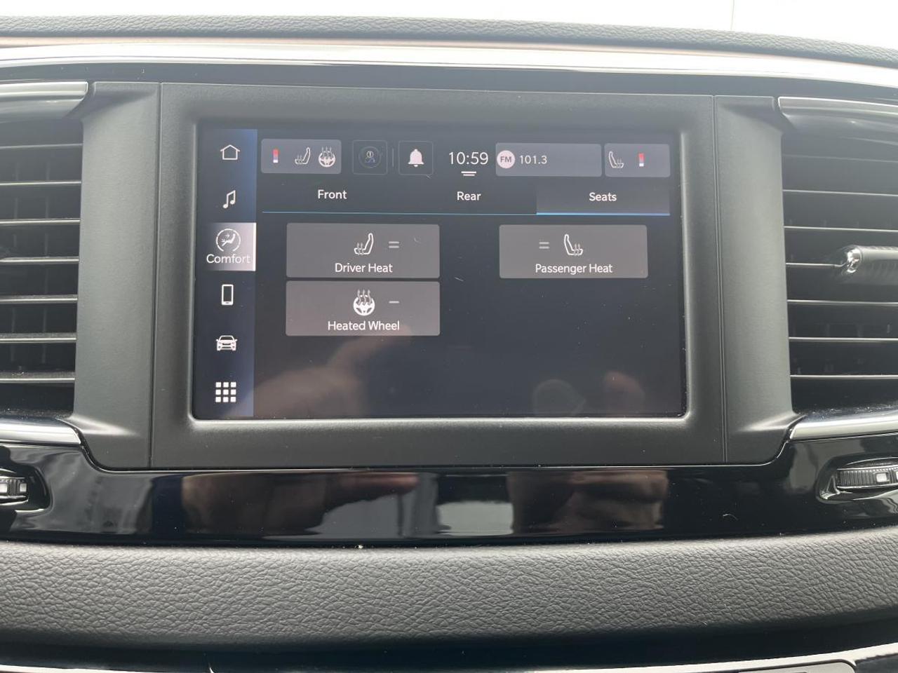 2024 Chrysler Grand Caravan SXT 2WD Photo
