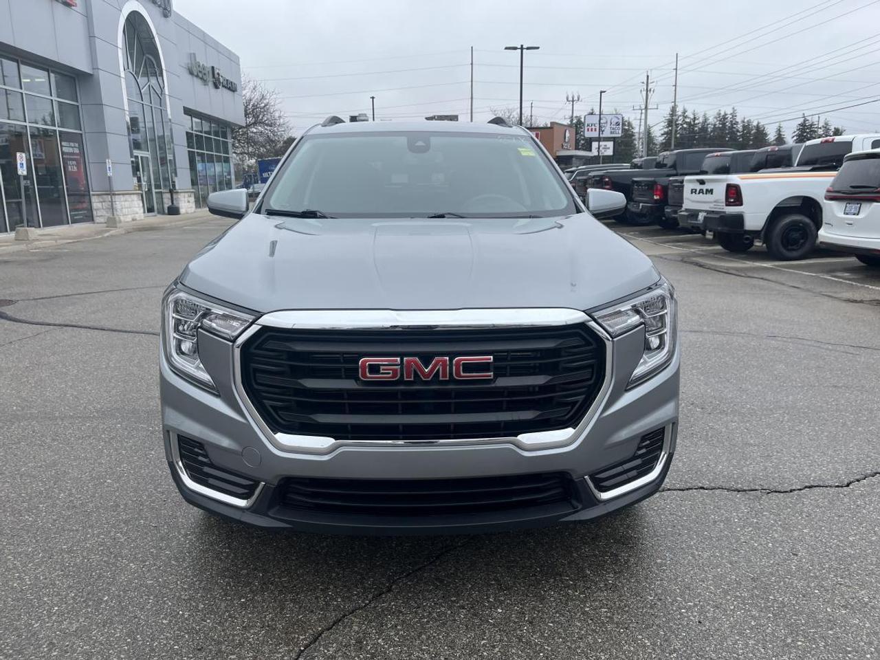 2024 GMC Terrain AWD SLE @ 3.99% for 60 mo Photo
