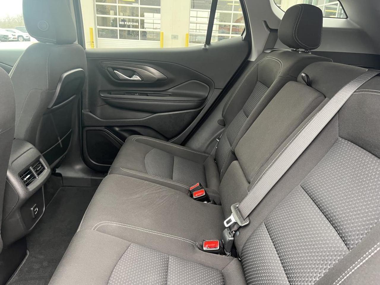 2024 GMC Terrain AWD SLE @ 3.99% for 60 mo Photo