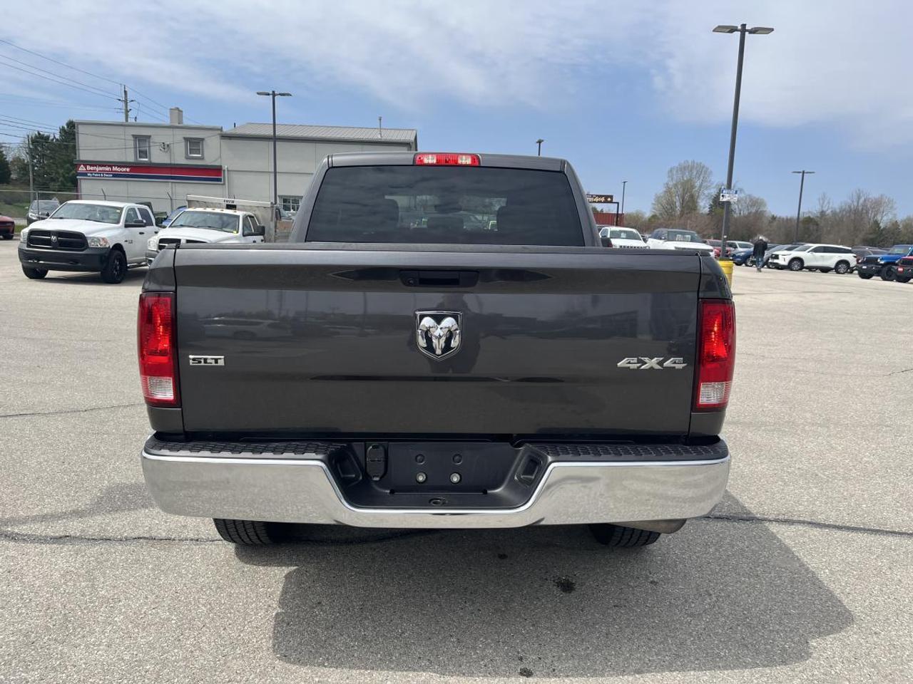 2023 RAM 1500 Classic SLT 4x4 Crew Cab 5'7 Box Photo