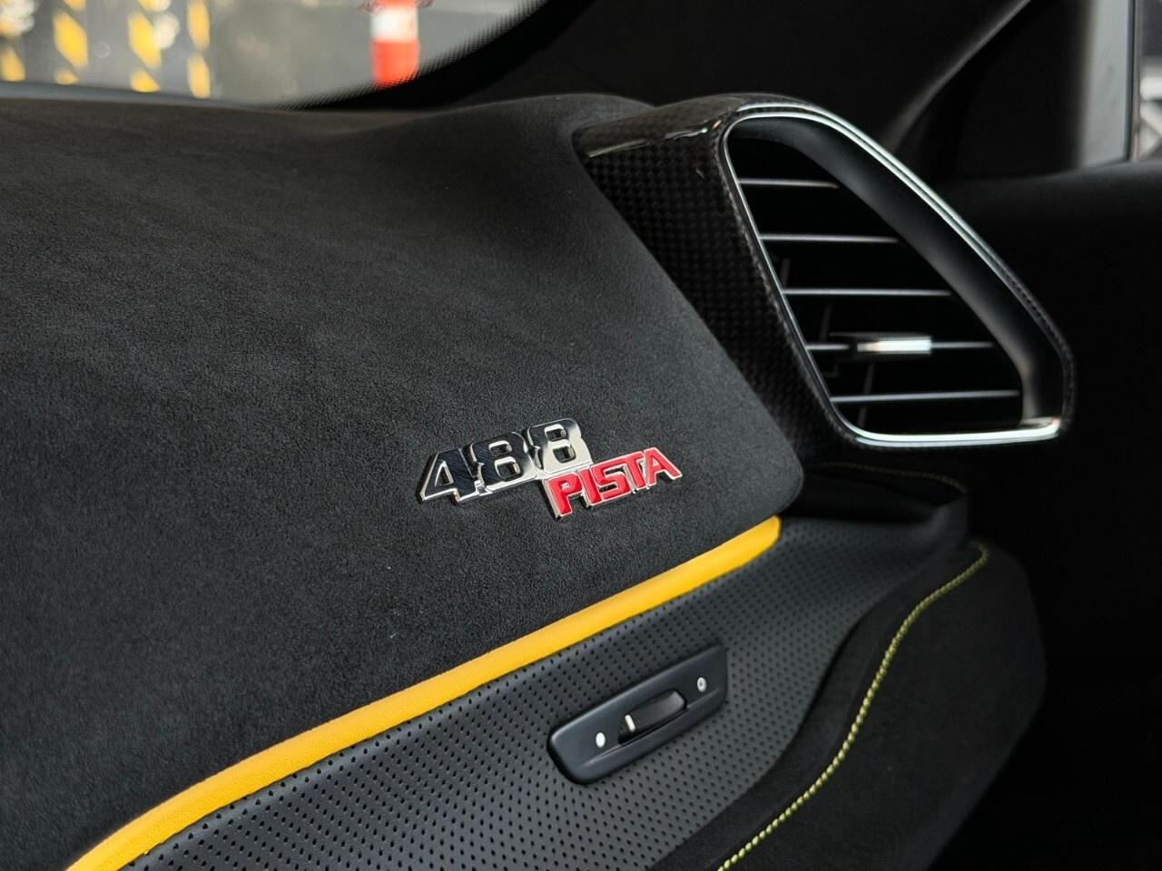 2019 Ferrari 488 Pista COUPE Photo