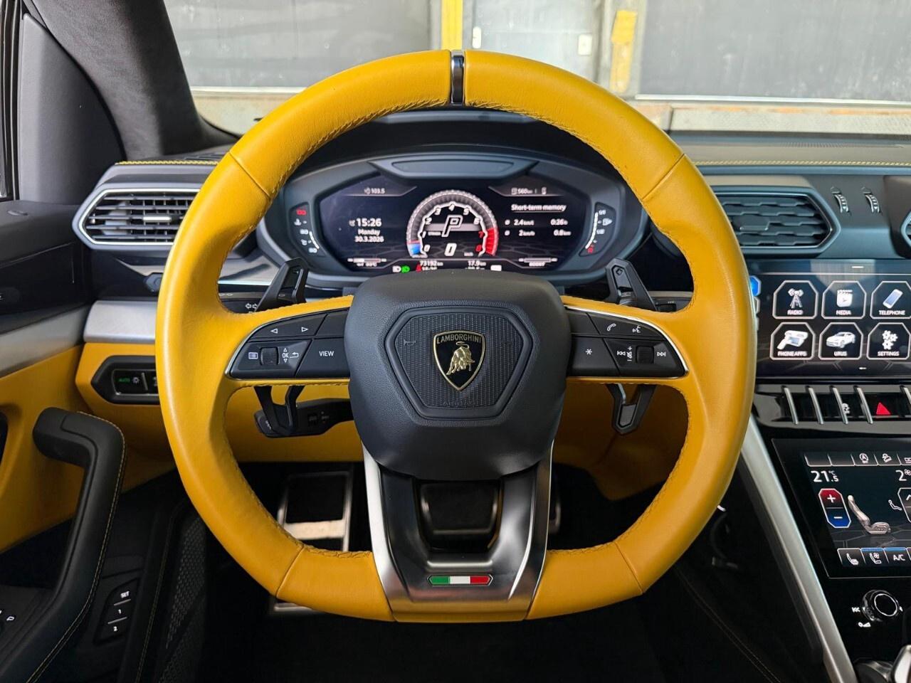 2021 Lamborghini Urus AWD Photo