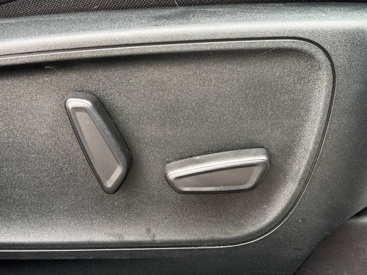 2022 Ford Escape TITANIUM   AWD   HYBRID   NO ACCIDENT   ONE OWNER Photo