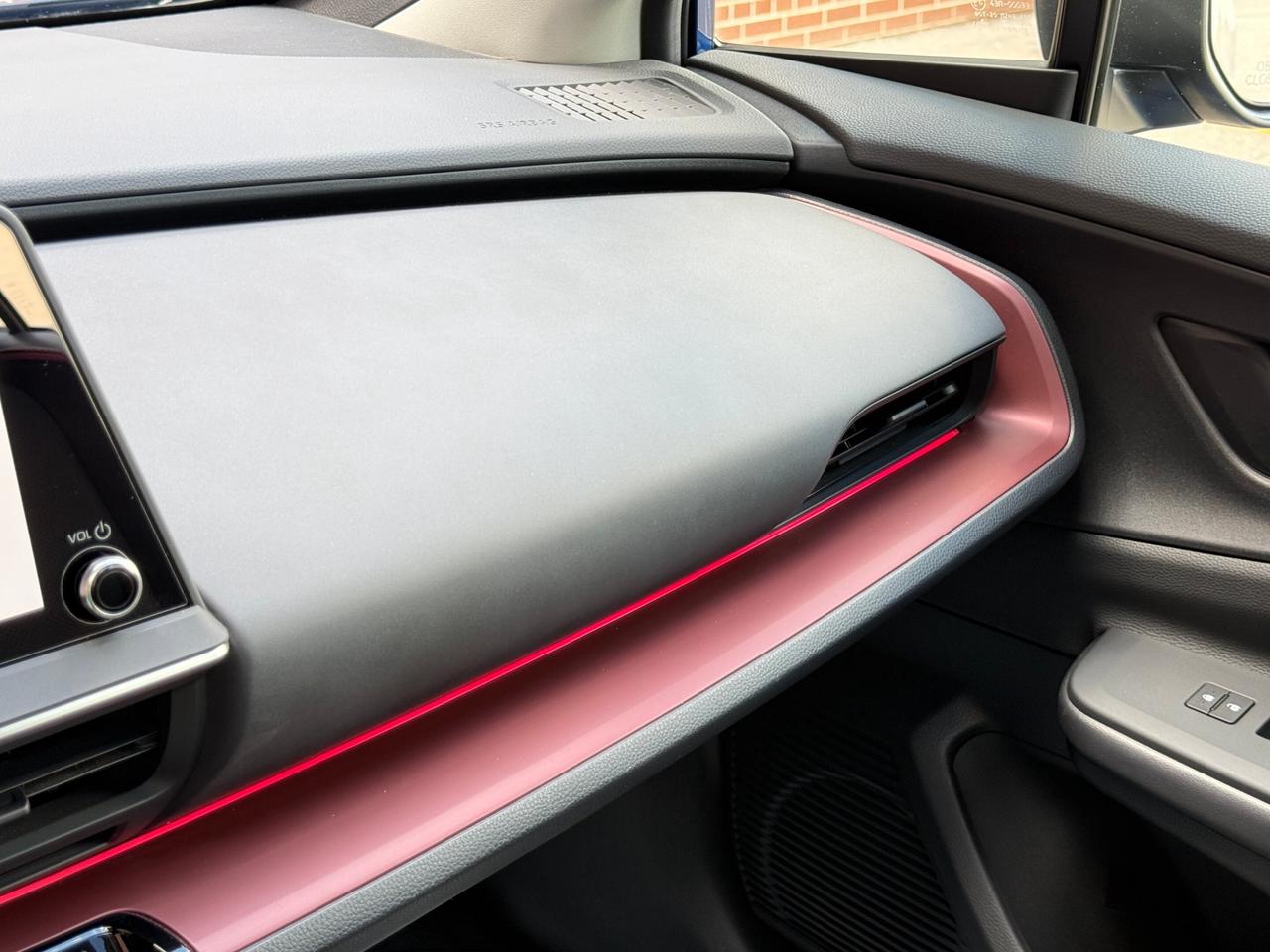 2024 Toyota Prius Prime XSE   PRIME   PLUG-IN HYBRID   NO ACCIDENT   ONE O Photo