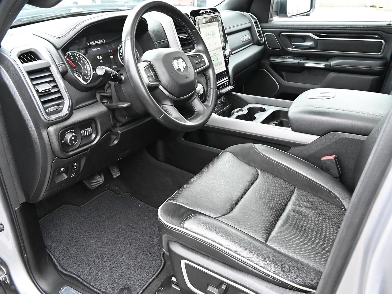 2022 RAM 1500 Laramie Photo