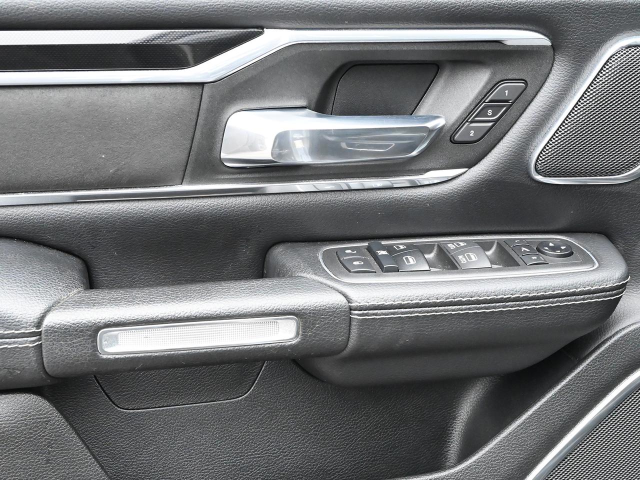 2022 RAM 1500 Laramie Photo