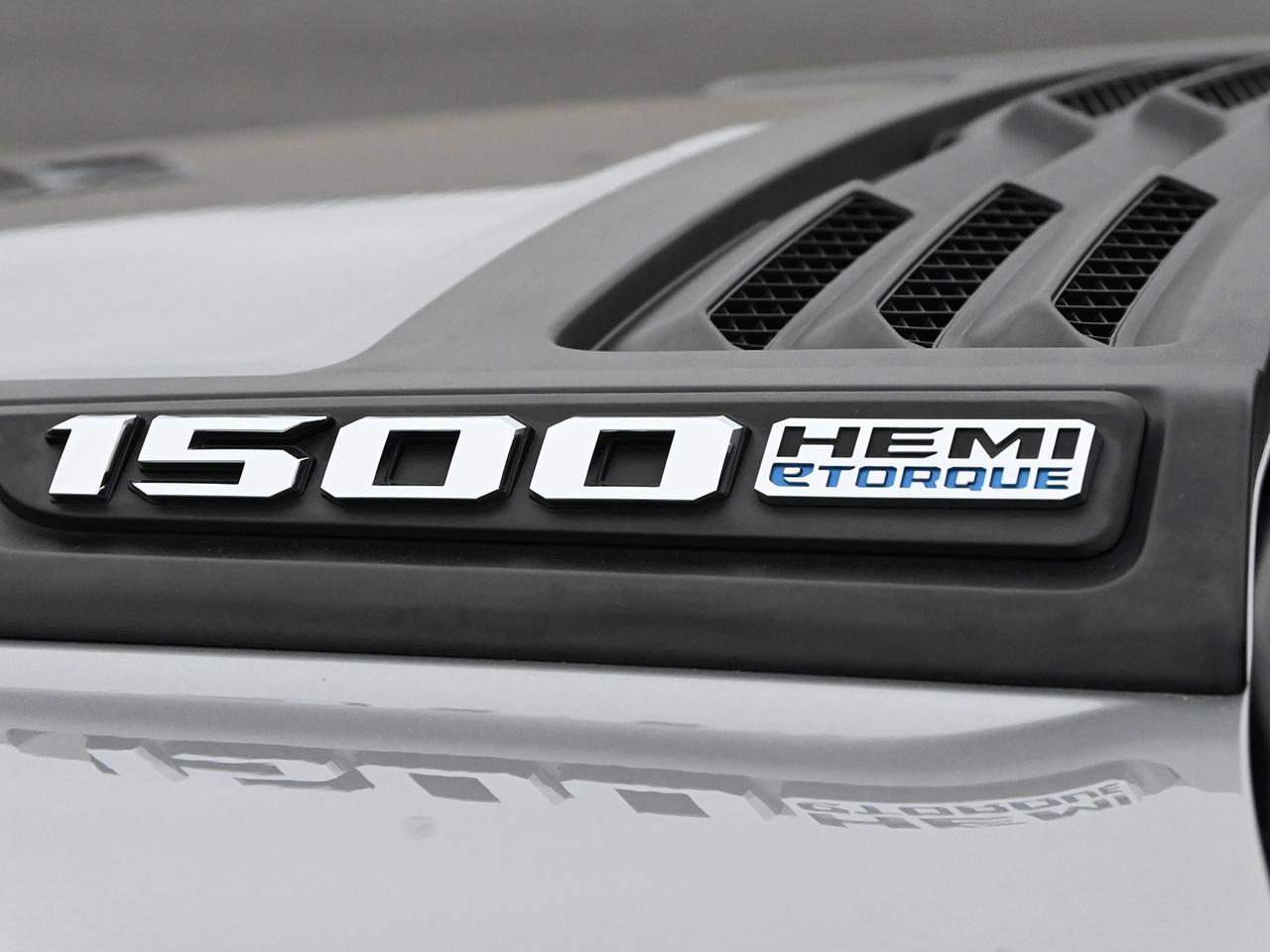 2022 RAM 1500 Laramie Photo