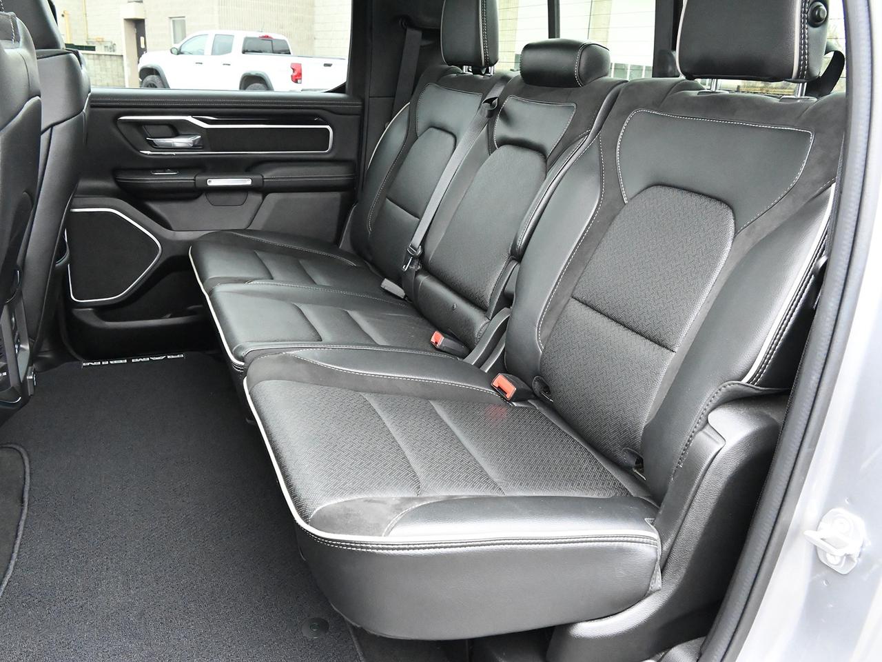 2022 RAM 1500 Laramie Photo