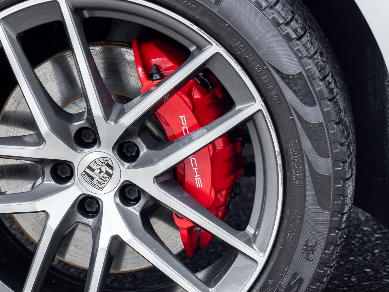 2023 Porsche Macan S 4dr All-Wheel Drive Photo