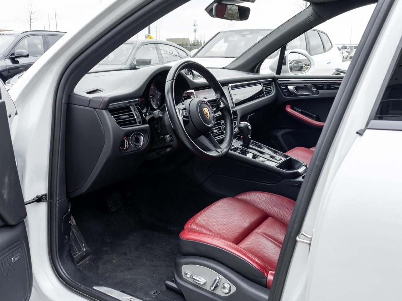 2023 Porsche Macan S 4dr All-Wheel Drive Photo