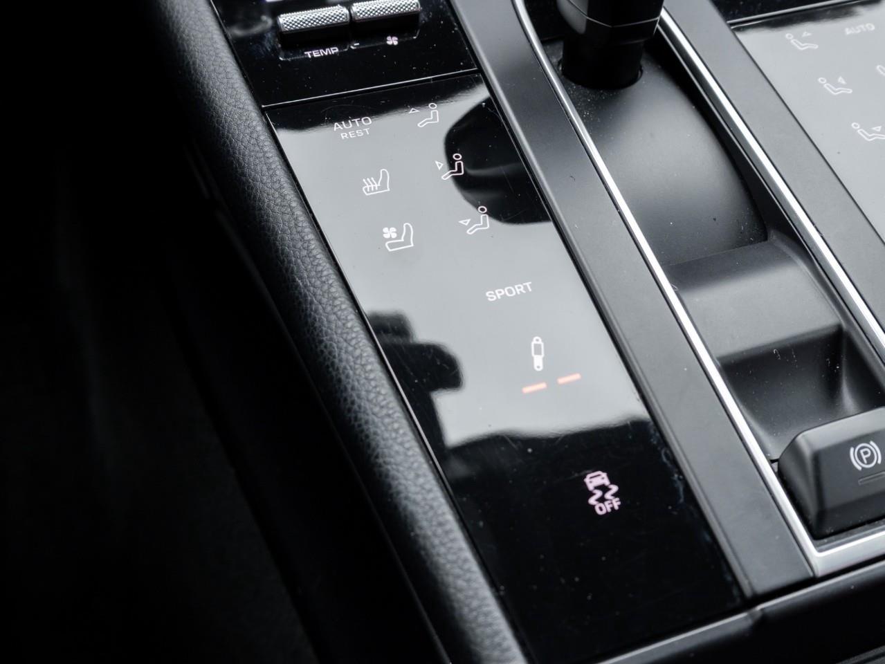 2023 Porsche Macan S 4dr All-Wheel Drive Photo