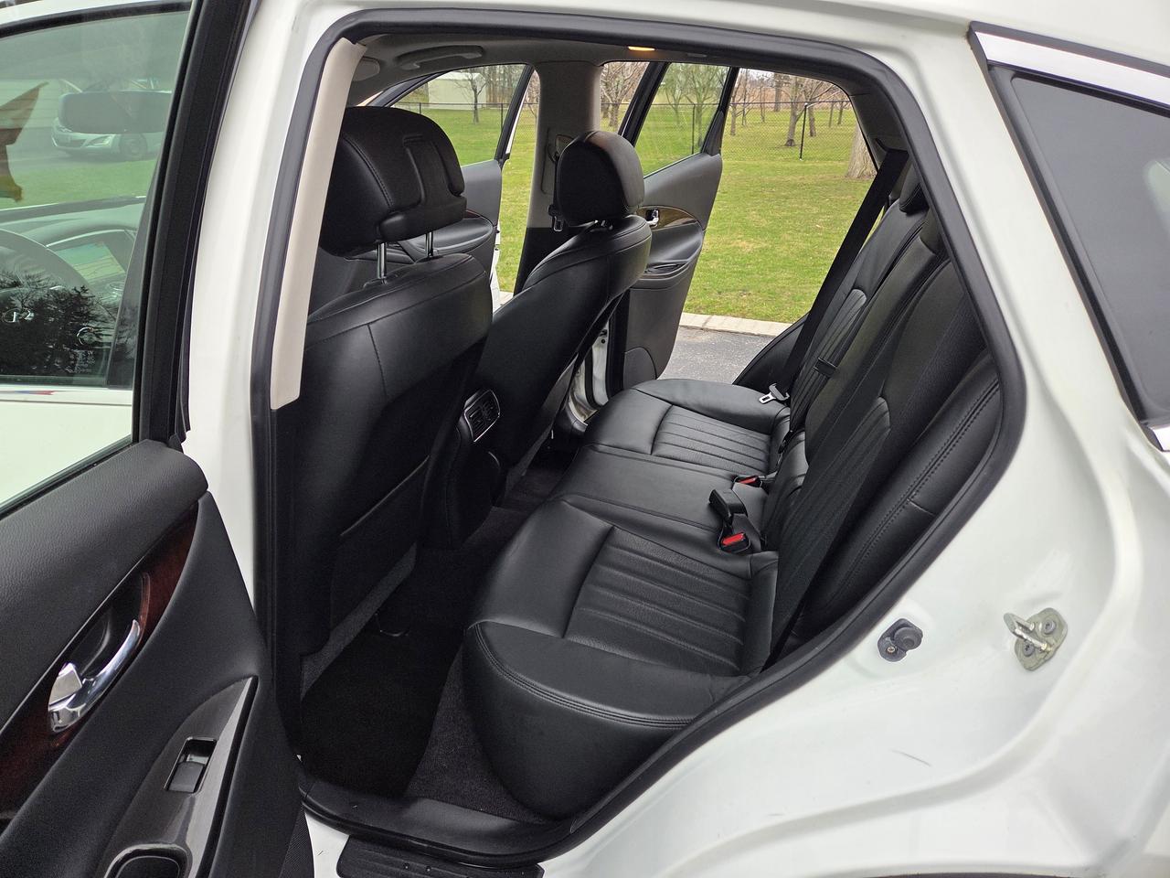 2014 Infiniti QX50 AWD, Leather, Sunroof, Navigation, Drives Great! Photo