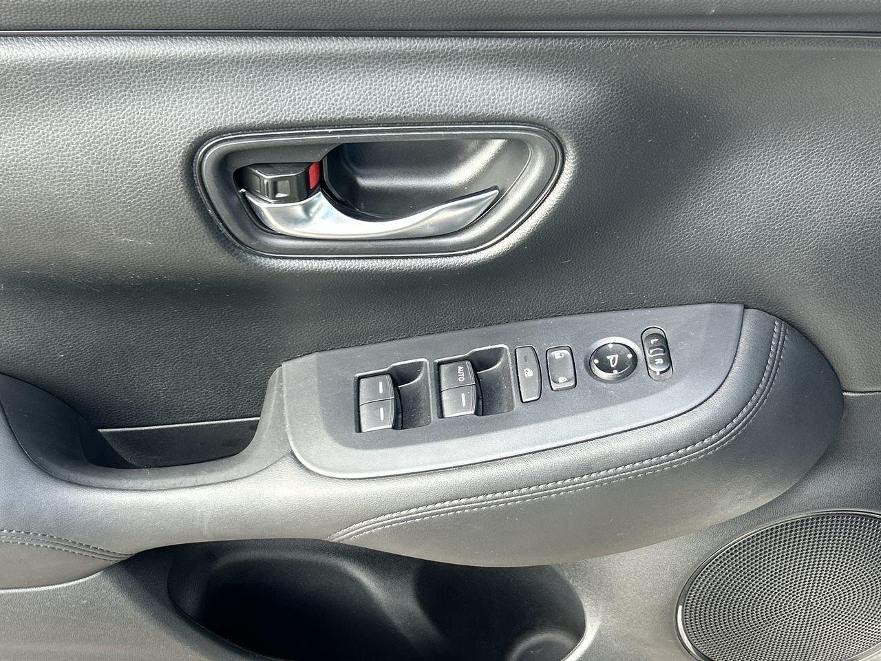 2024 Honda HR-V LX-B 2WD CVT Alloy Wheels  Remote Starter  Adaptiv Photo