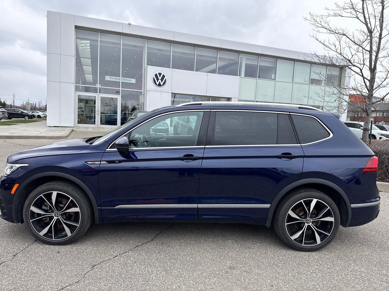 2024 Volkswagen Tiguan Highline R-Line 2.0T 8sp at w/Tip 4M Leather  Allo Photo