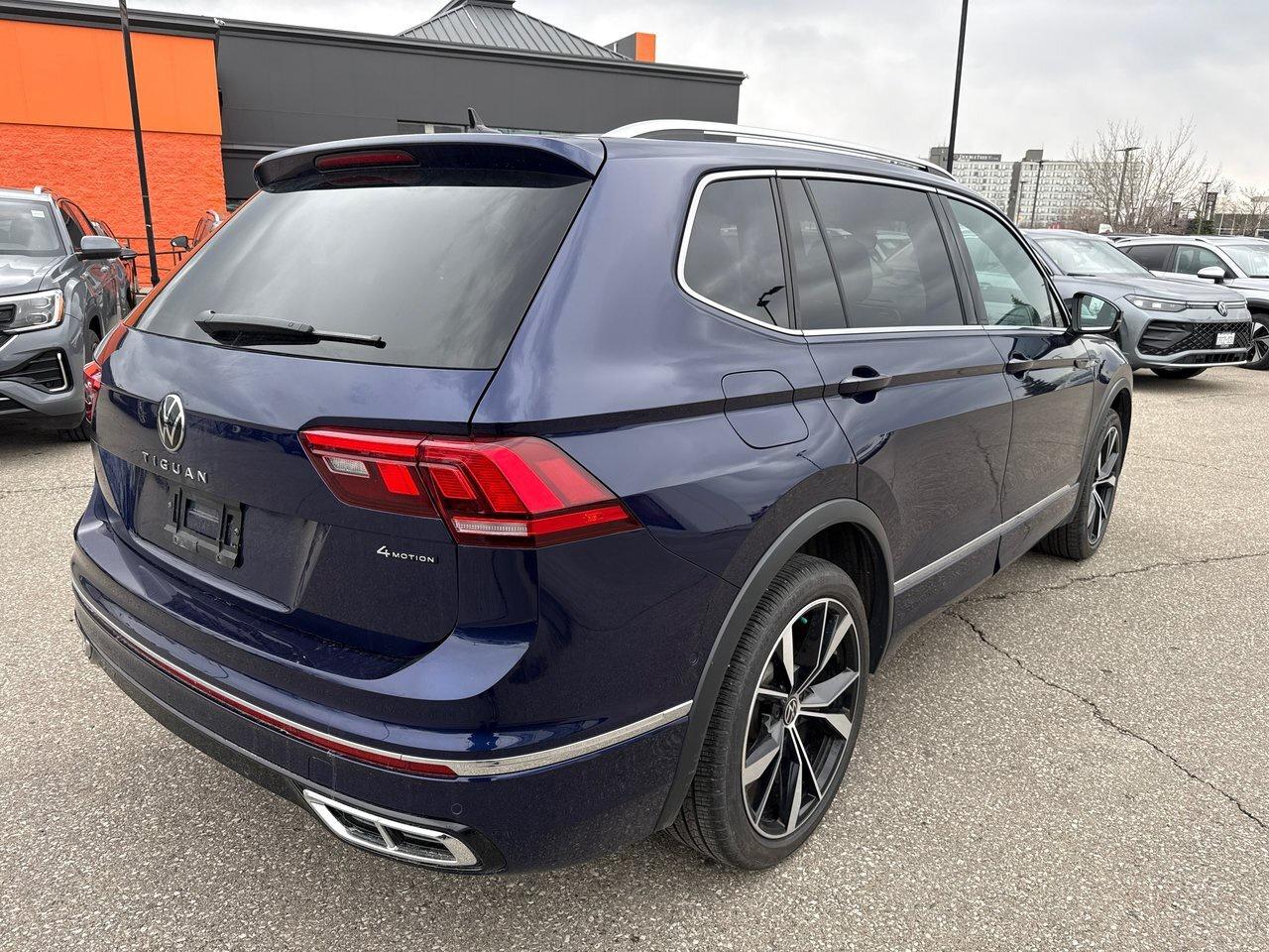 2024 Volkswagen Tiguan Highline R-Line 2.0T 8sp at w/Tip 4M Leather  Allo Photo4