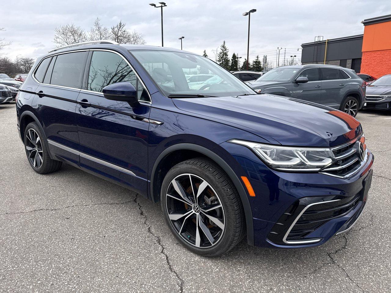 2024 Volkswagen Tiguan Highline R-Line 2.0T 8sp at w/Tip 4M Leather  Allo Photo