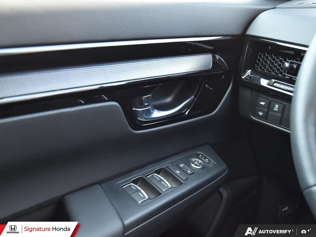 2025 Honda CR-V Sport Photo