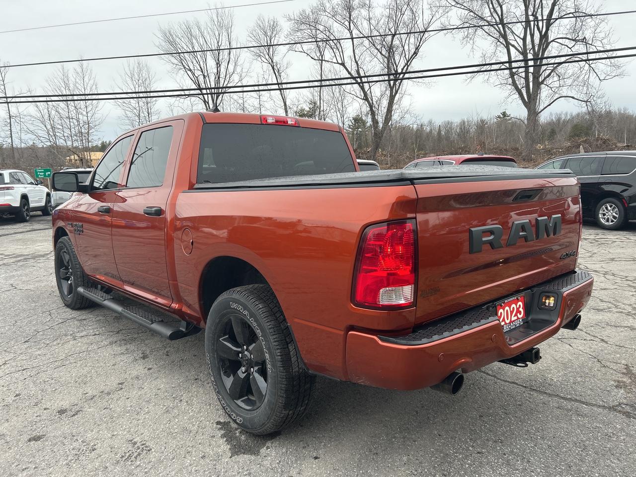 2023 RAM 1500 Classic EXPRESS Photo4