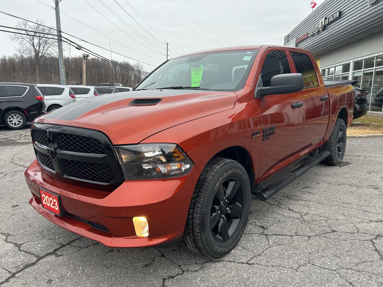 2023 RAM 1500 Classic EXPRESS Photo