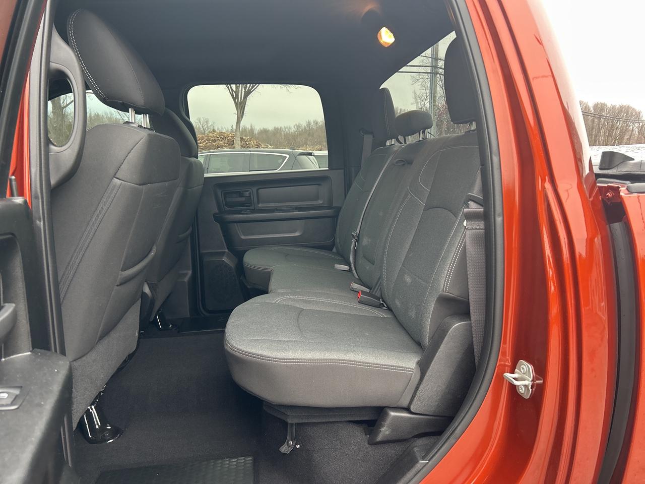 2023 RAM 1500 Classic EXPRESS Photo