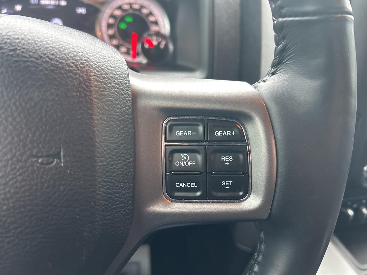 2023 RAM 1500 Classic EXPRESS Photo