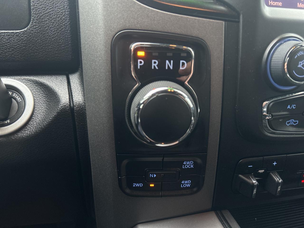 2023 RAM 1500 Classic EXPRESS Photo