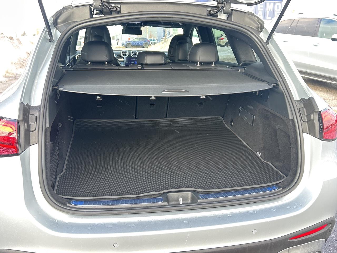 2026 Mercedes-Benz GLC GLC 300 Photo