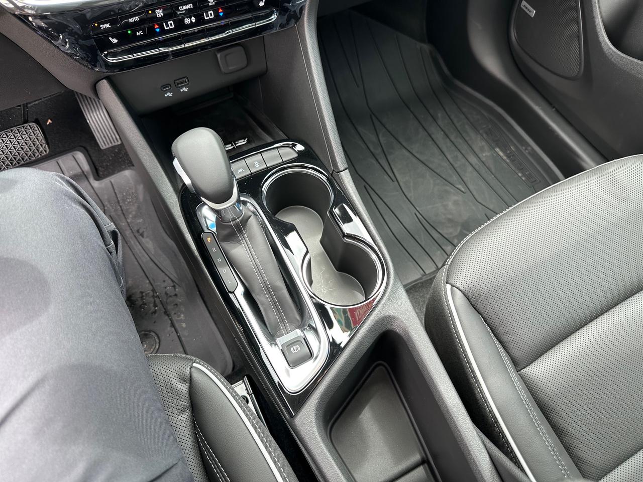 2026 Buick Encore GX Avenir 4dr All-Wheel Drive Photo