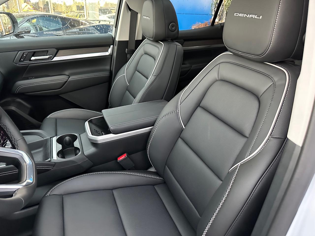 2026 GMC Terrain Denali 4dr All-Wheel Drive Photo