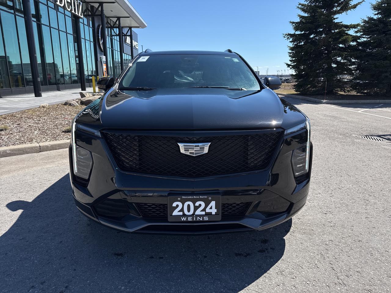 2024 Cadillac XT4 AWD 4dr Sport Photo2