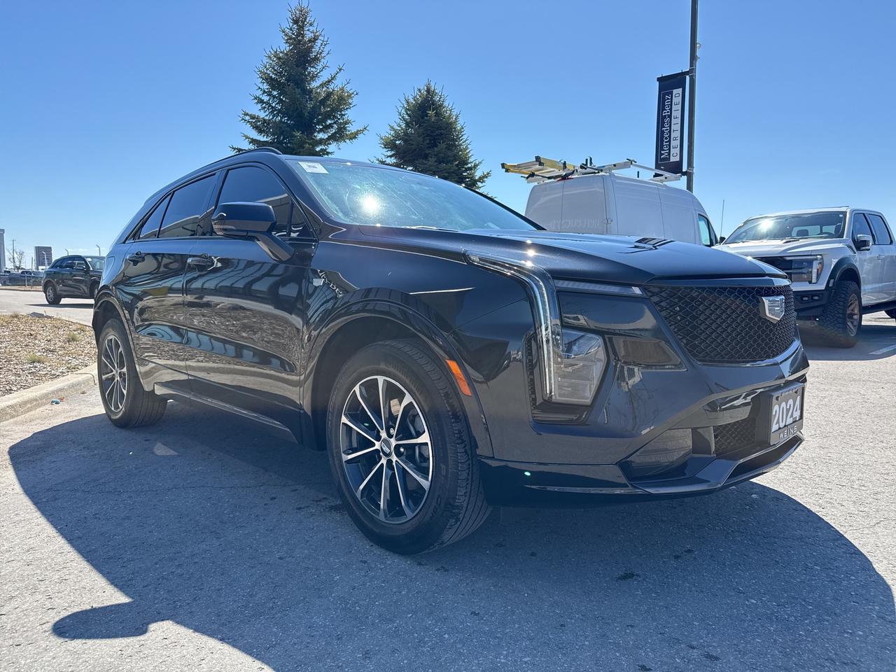 2024 Cadillac XT4 AWD 4dr Sport Photo3