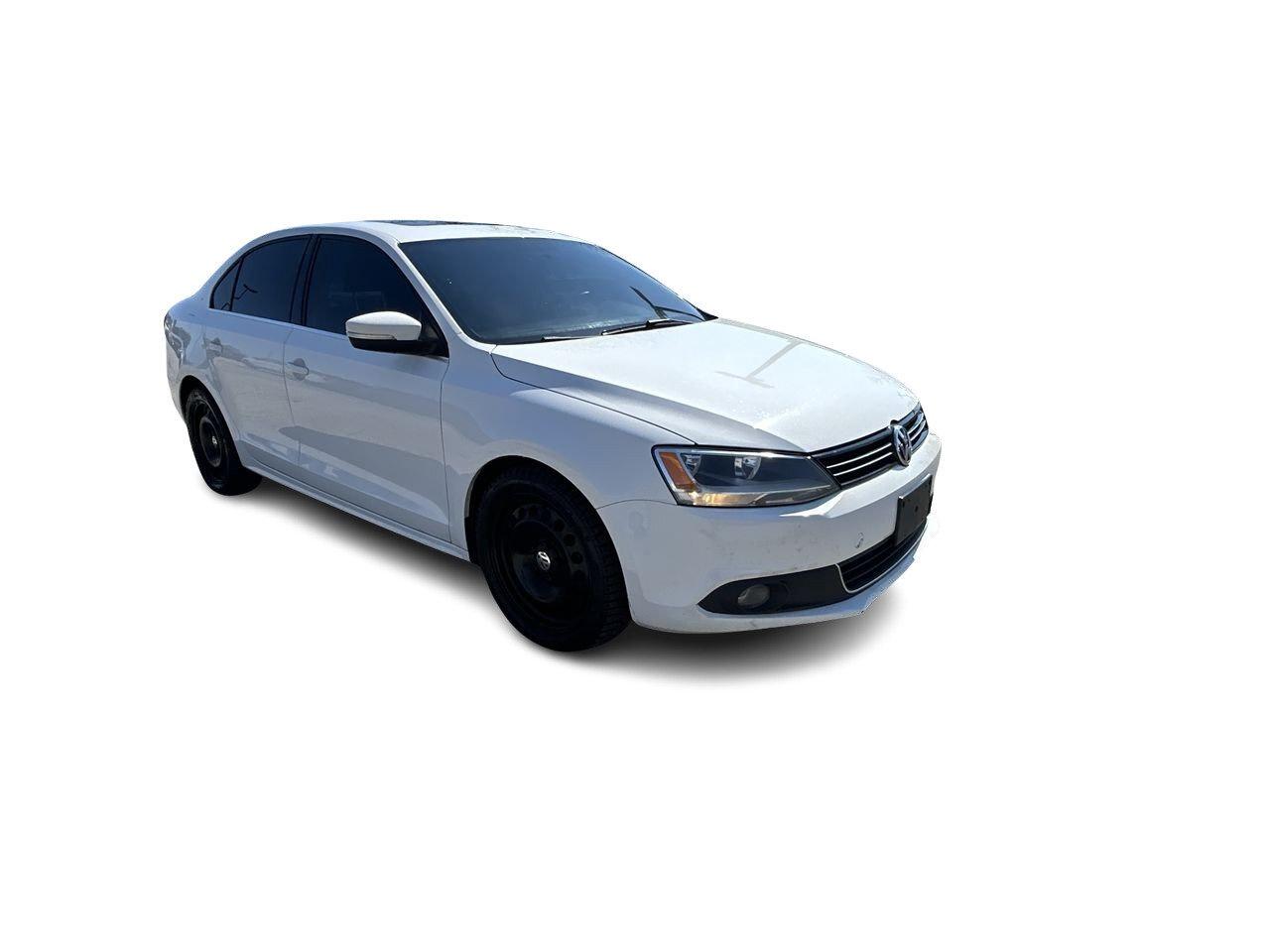 2014 Volkswagen Jetta Highline Sunroof   Leather Int   Nav   2 Tire Sets Photo