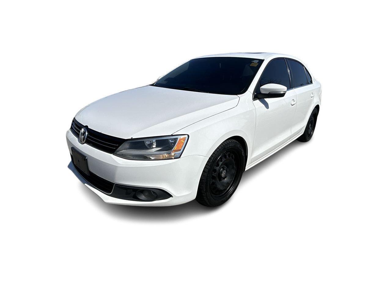 2014 Volkswagen Jetta Highline Sunroof   Leather Int   Nav   2 Tire Sets Photo