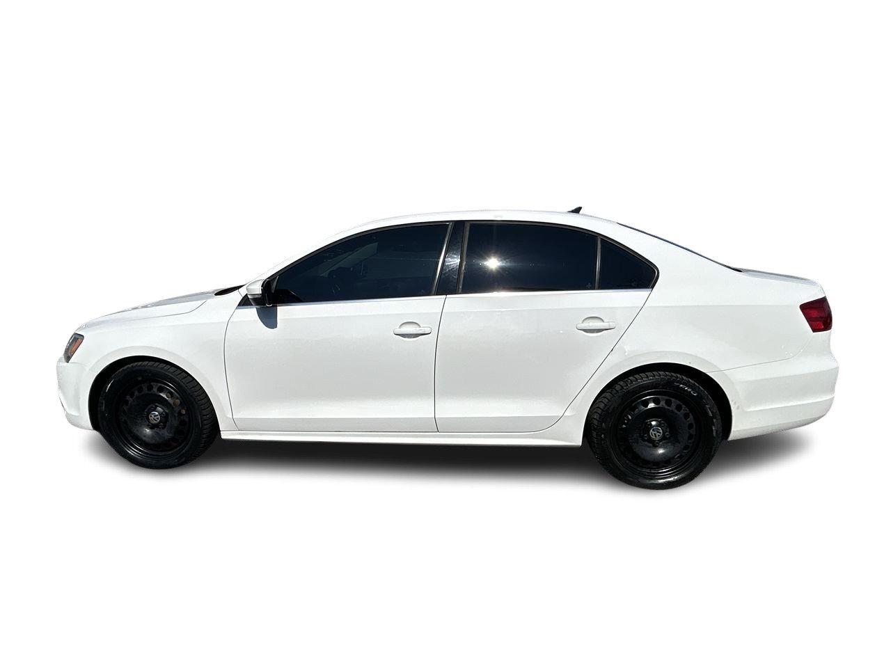 2014 Volkswagen Jetta Highline Sunroof   Leather Int   Nav   2 Tire Sets Photo
