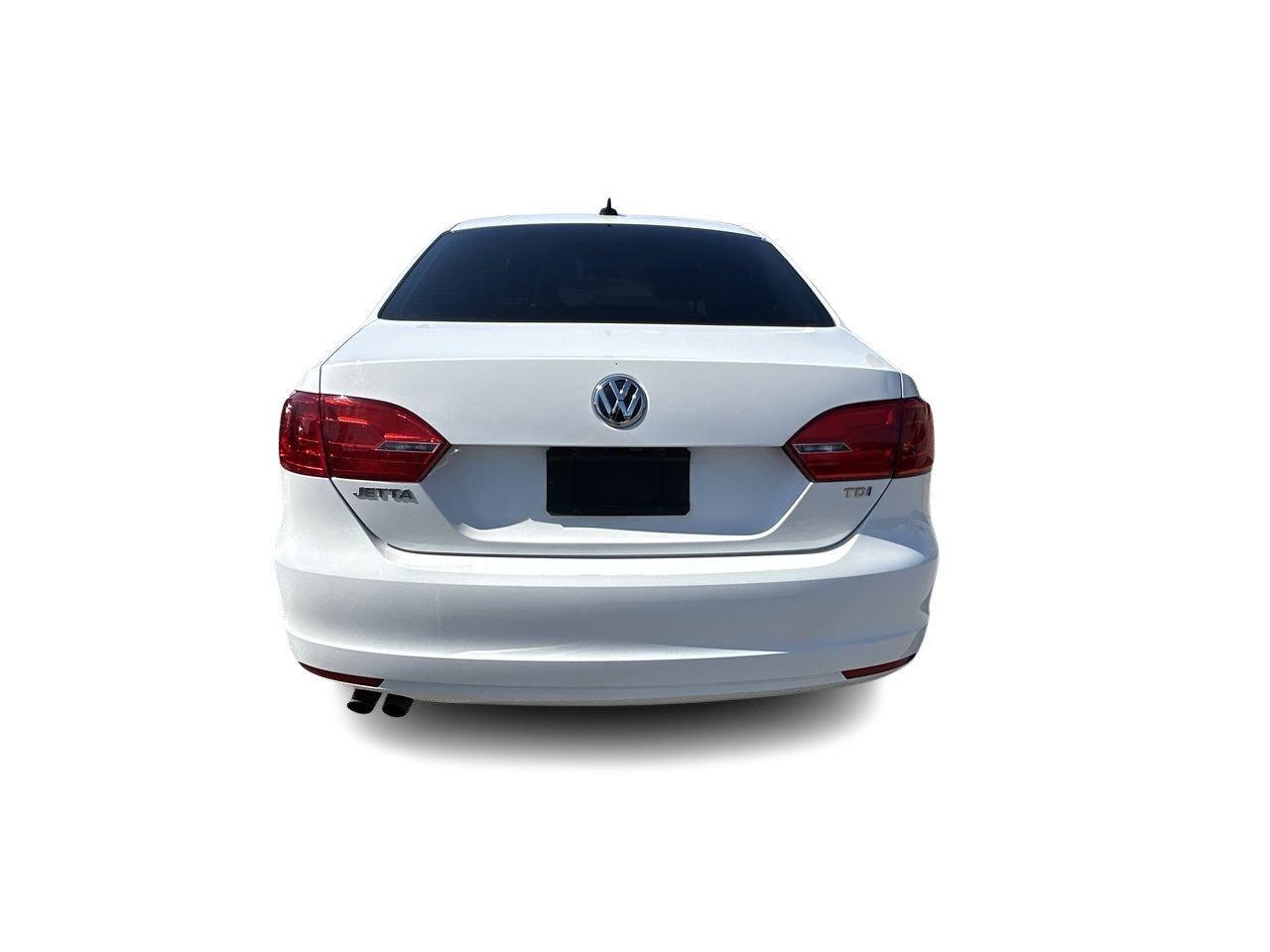 2014 Volkswagen Jetta Highline Sunroof   Leather Int   Nav   2 Tire Sets Photo