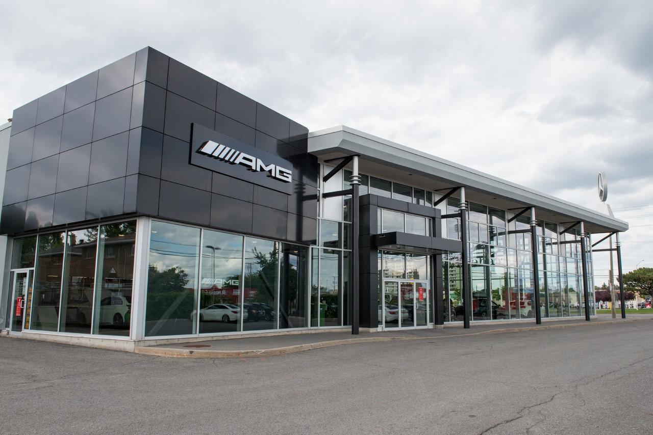 2023 BMW Z4 sDrive30i Roadster Ultra Low KM. Rare Thundernight Photo