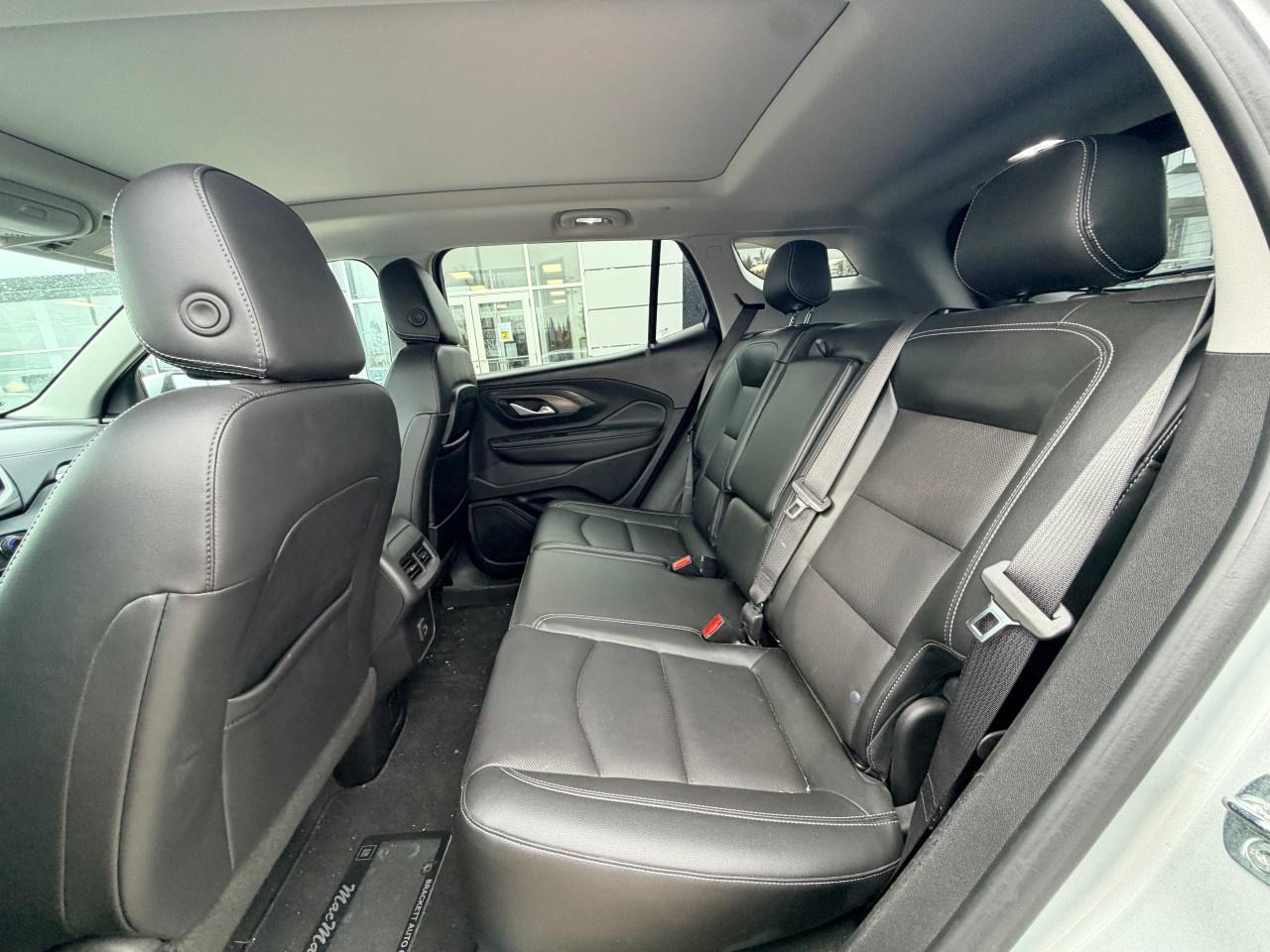 2022 GMC Terrain AWD SLT Photo