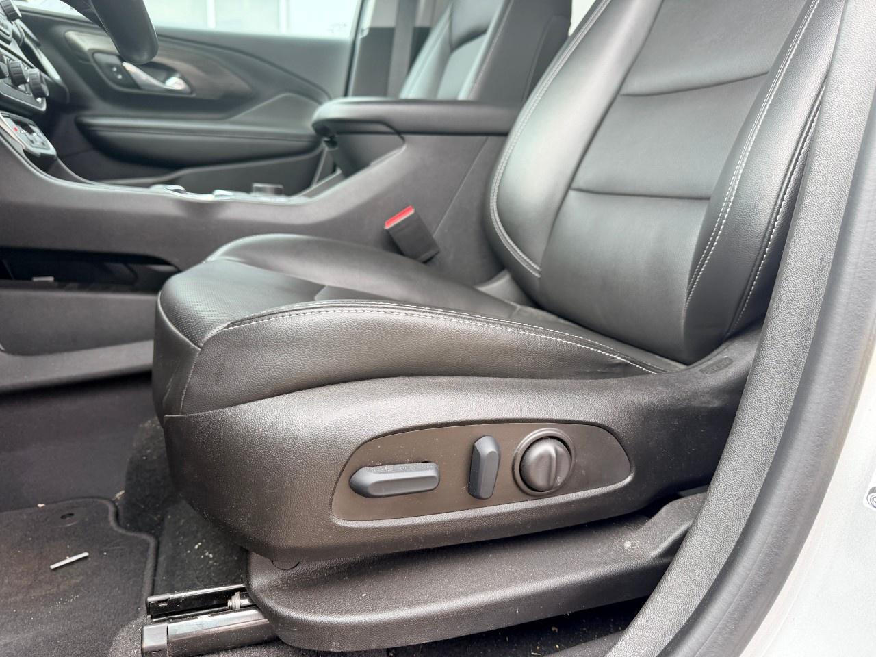 2022 GMC Terrain AWD SLT Photo