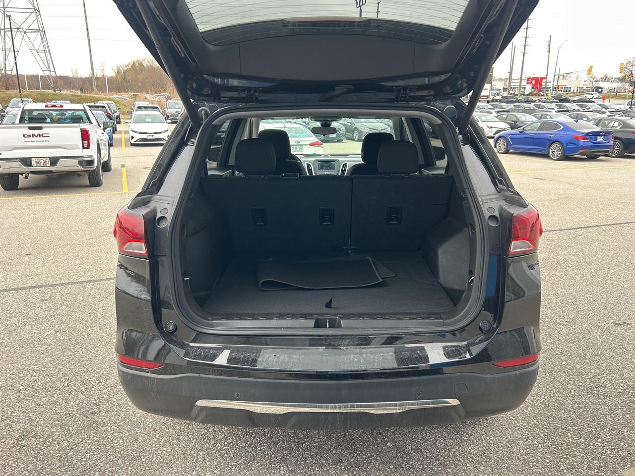 2022 Chevrolet Equinox LT   Clean Carfax   One Owner Photo