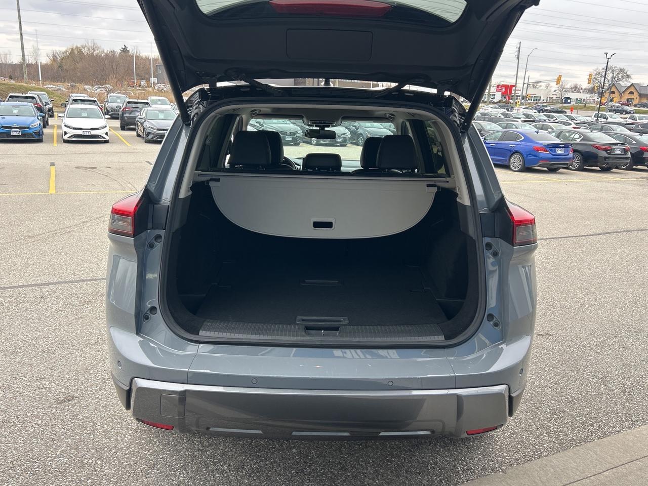 2024 Nissan Rogue SL Photo