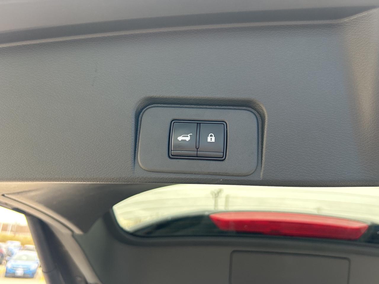 2024 Nissan Rogue SL Photo