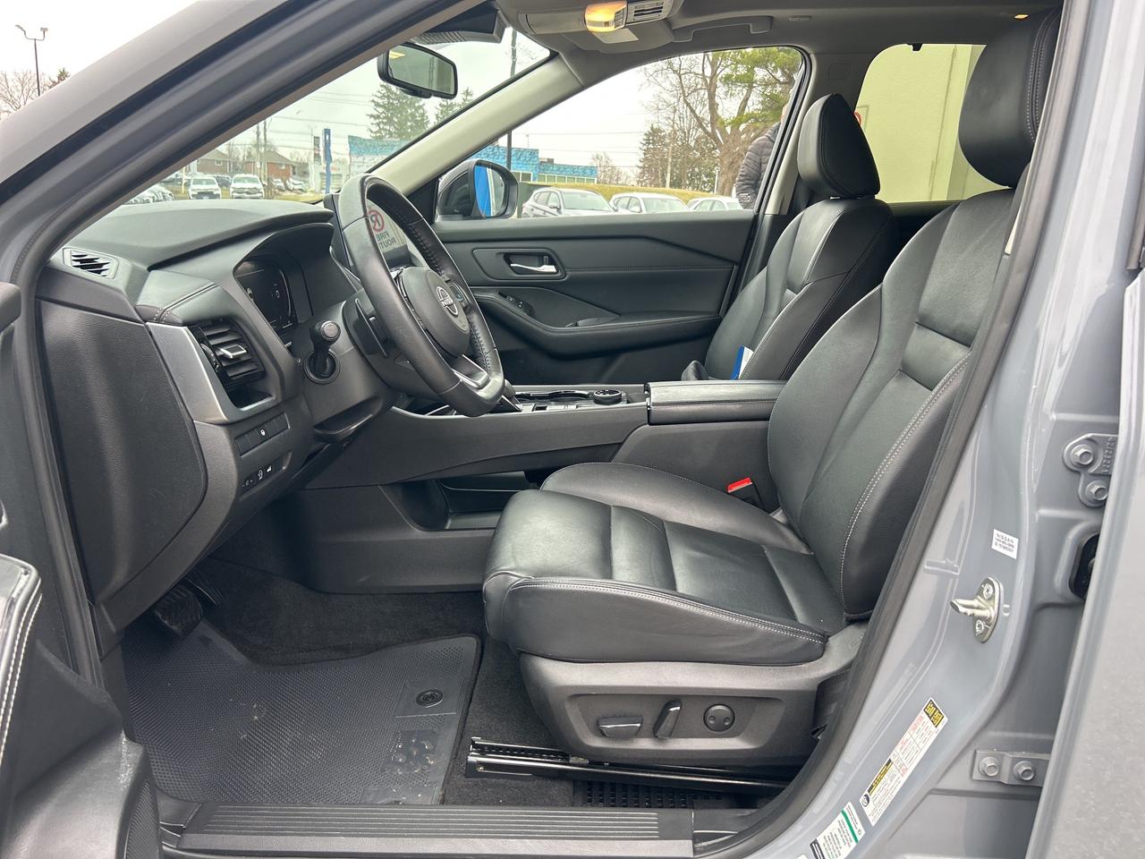 2024 Nissan Rogue SL Photo