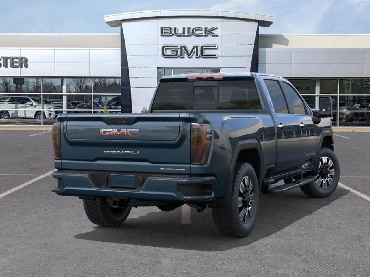 2026 GMC SIERRA 2500HD Crew Cab Standard Box 4-Wheel Drive Denali Photo4