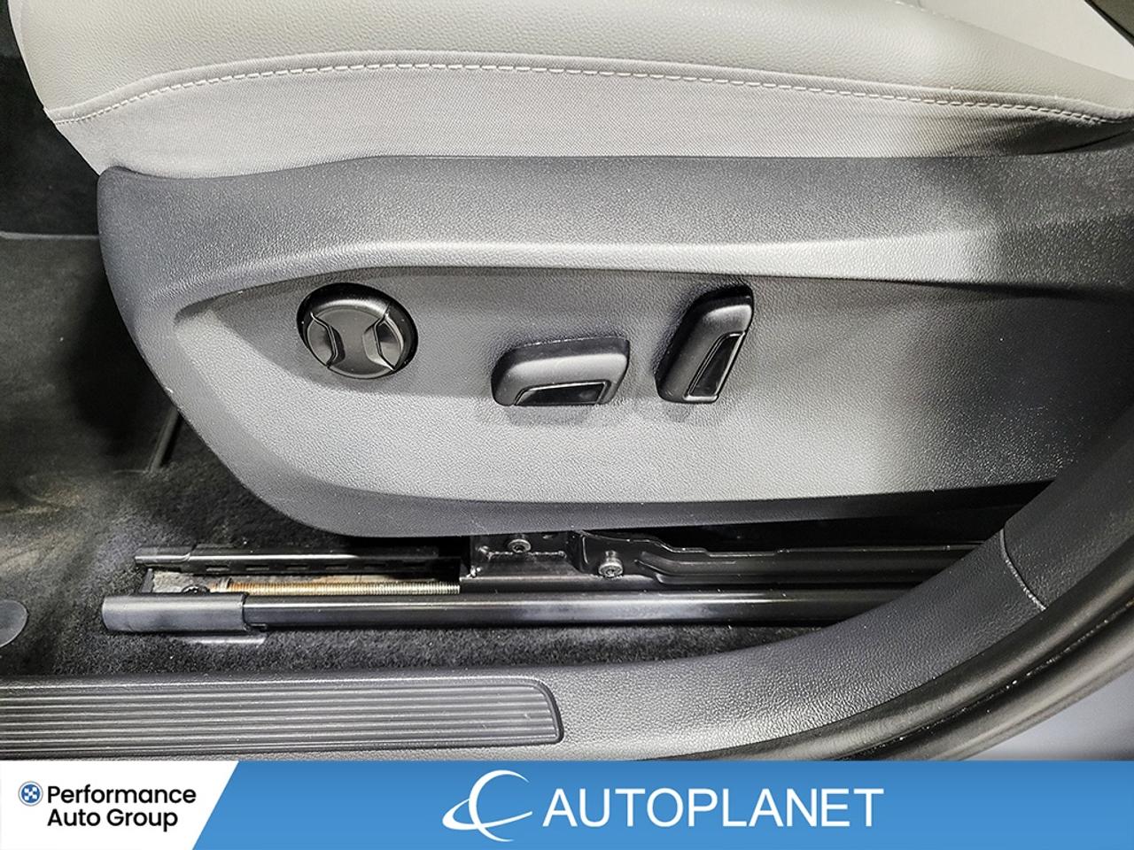 2024 Volkswagen Taos Comfortline, Apple CarPlay, Pano Roof Photo