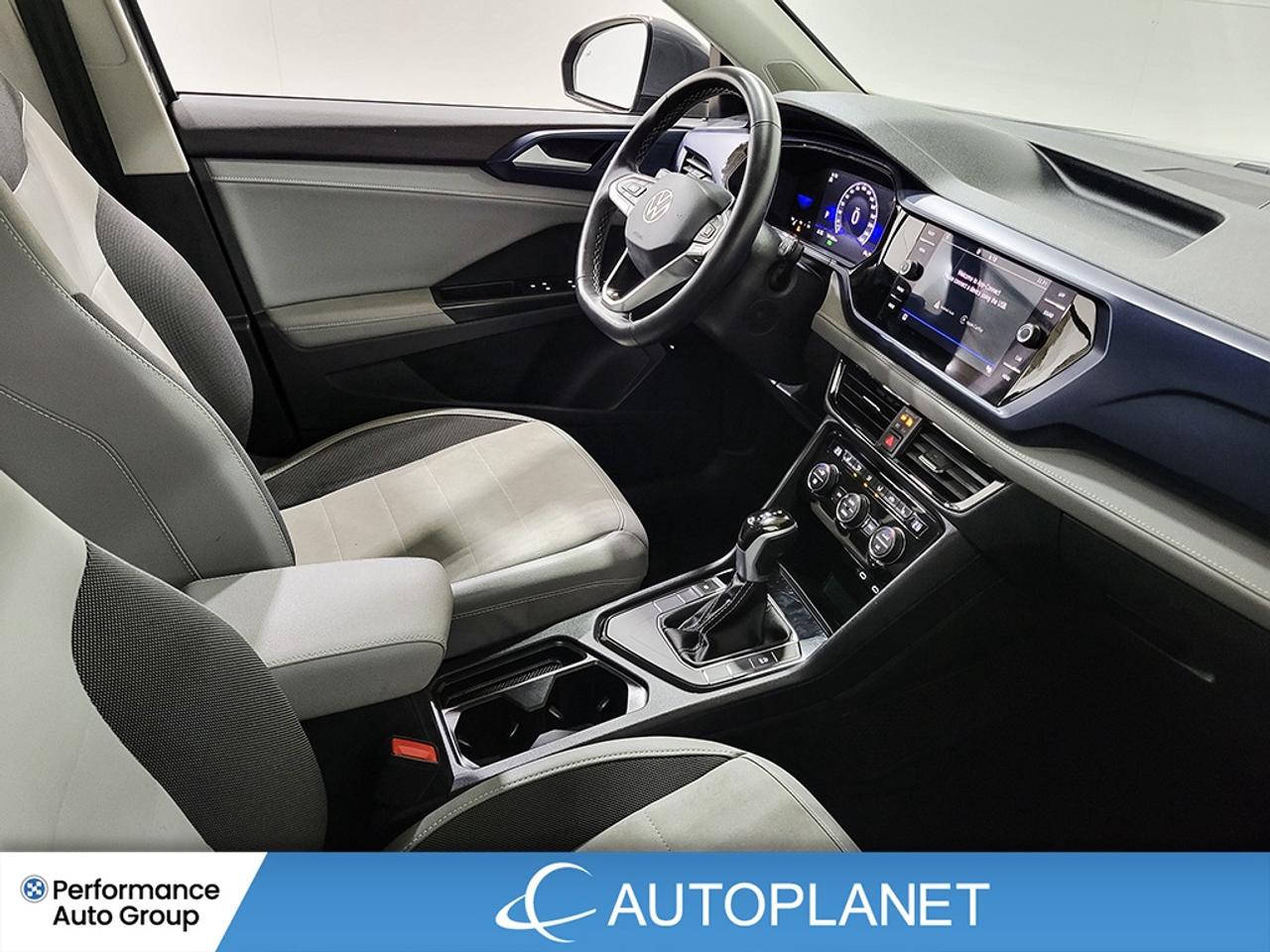 2024 Volkswagen Taos Comfortline, Apple CarPlay, Pano Roof Photo