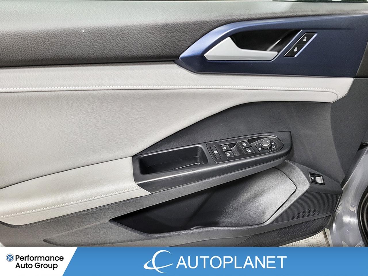 2024 Volkswagen Taos Comfortline, Apple CarPlay, Pano Roof Photo