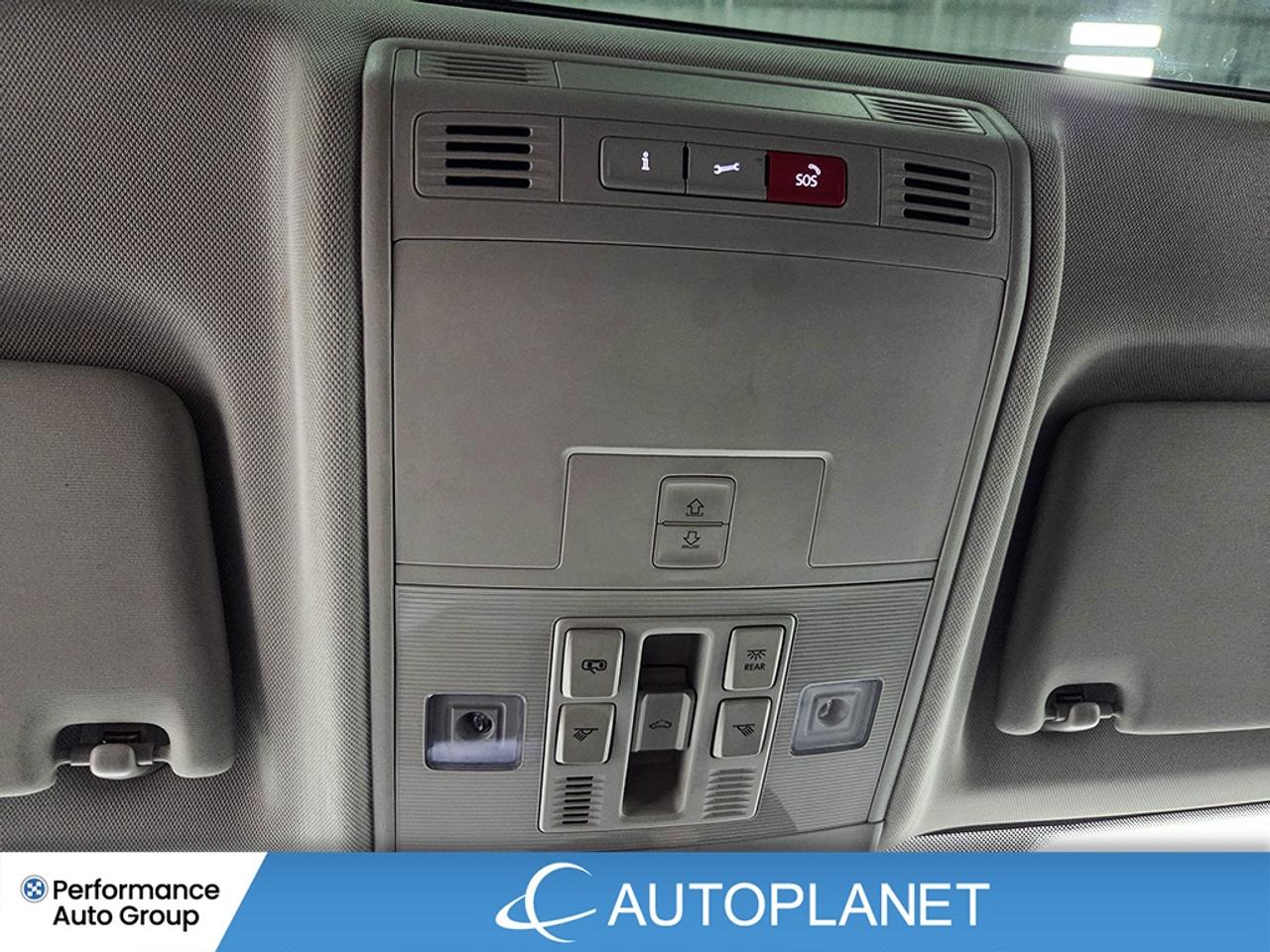 2024 Volkswagen Taos Comfortline, Back Up Cam, Pano Roof, Apple CarPlay Photo